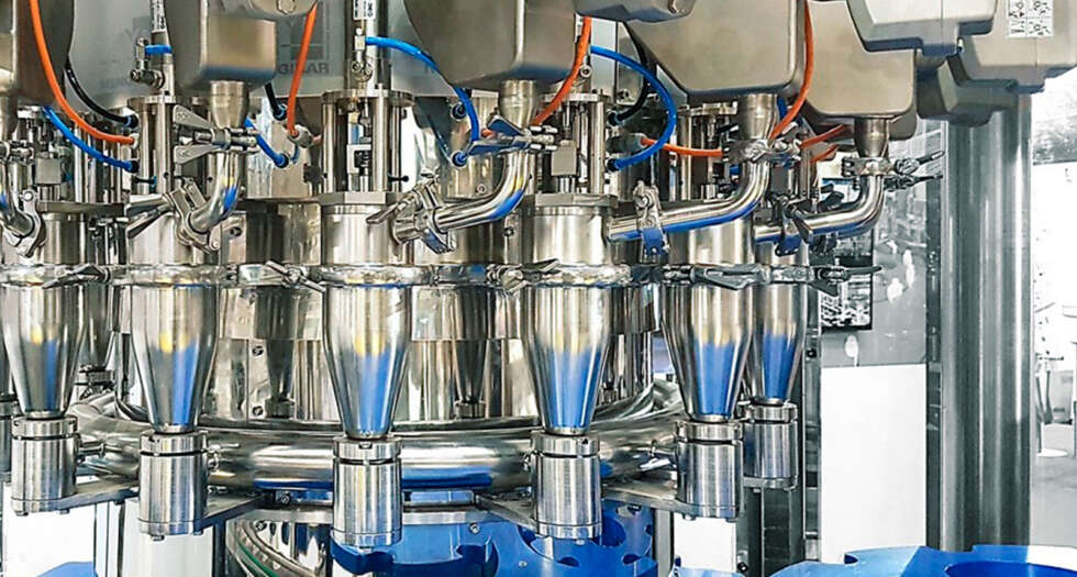 وحدة آلات تعبئة السوائل (حليب - لبن – عصائر – ماء)